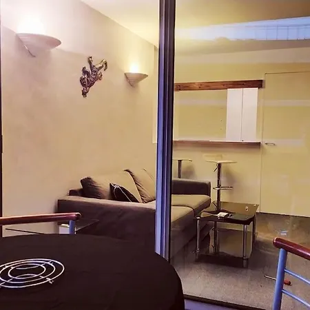 Dans Avec Piscine A 50m De La * Рокебрюн — Кап-Мартен