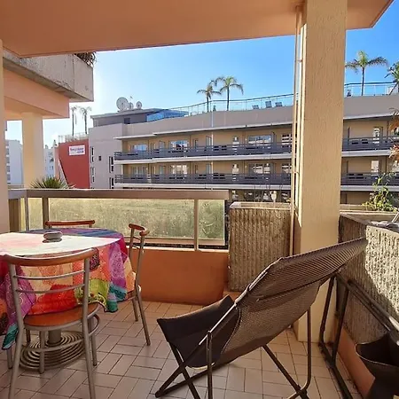 Dans Avec Piscine A 50m De La Рокебрюн — Кап-Мартен