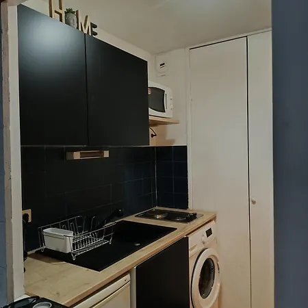 Apartment Dans Avec Piscine A 50m De La *