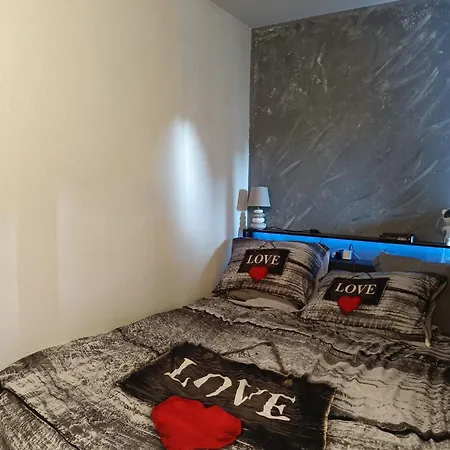 Dans Avec Piscine A 50m De La Апартаменты