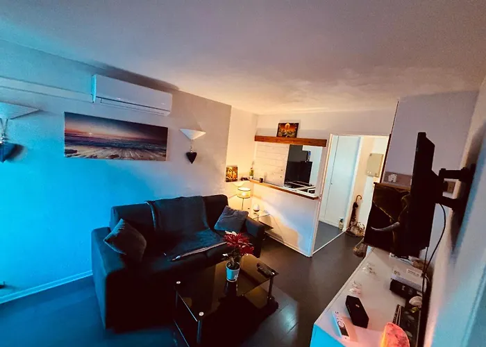 Dans Avec Piscine A 50m De La